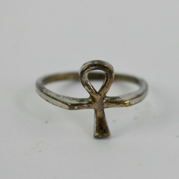 Sterling Silver Vintage Ankh Cross Ring Size 7 - Picture 1 of 3
